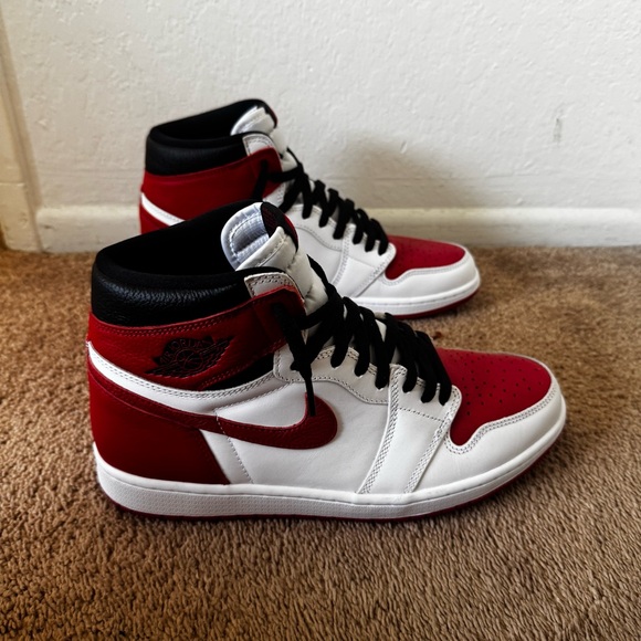 Air Jordan 1 Retro High OG ‘Heritage’ - Picture 3 of 5